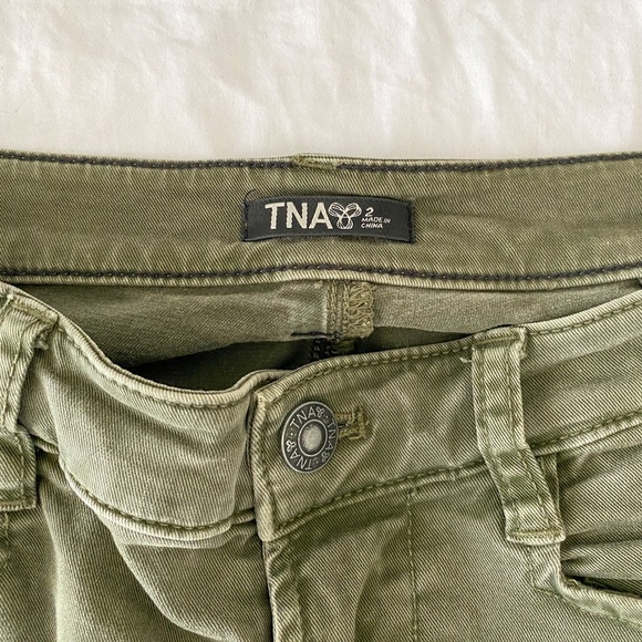 2/$50💙 CLOSET CLEAN OUT: Aritzia cargo pants/jeans - Picture 7 of 15